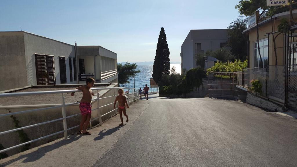 Apartmani Mihaljevic Podgora Exteriör bild