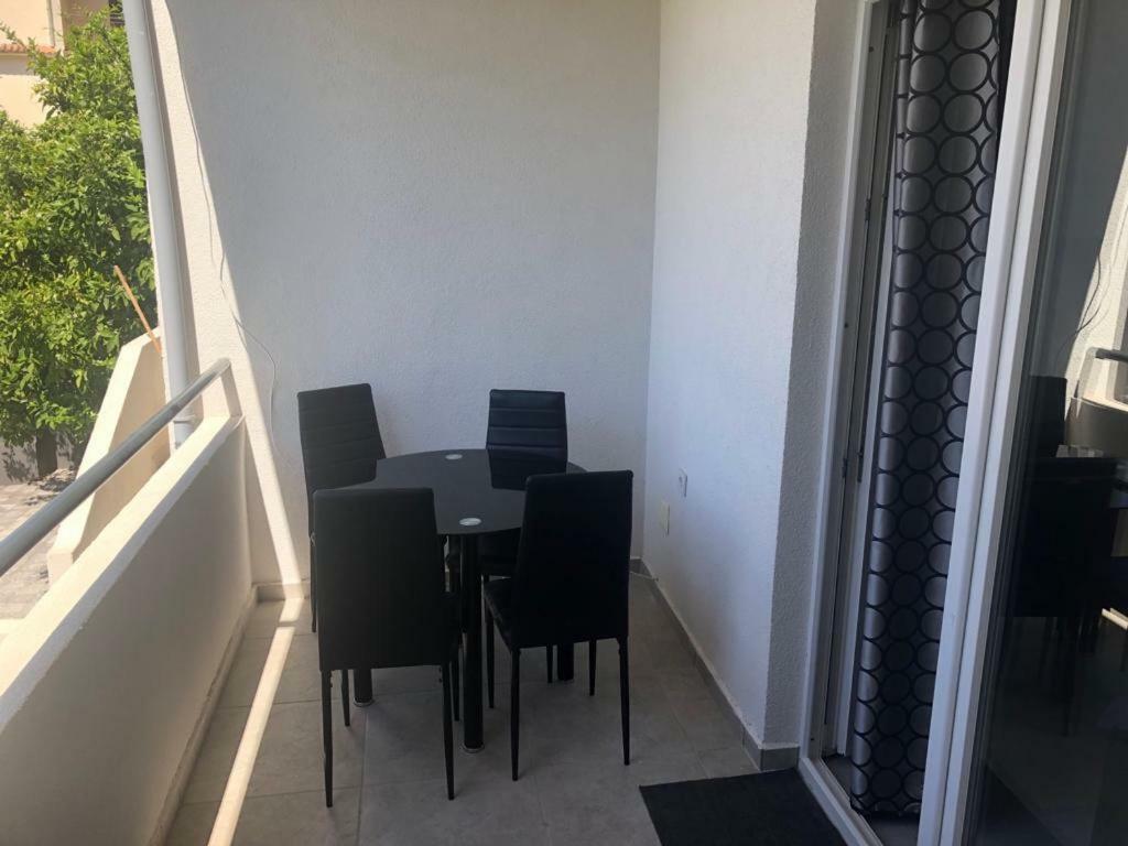 Apartmani Mihaljevic Podgora Exteriör bild