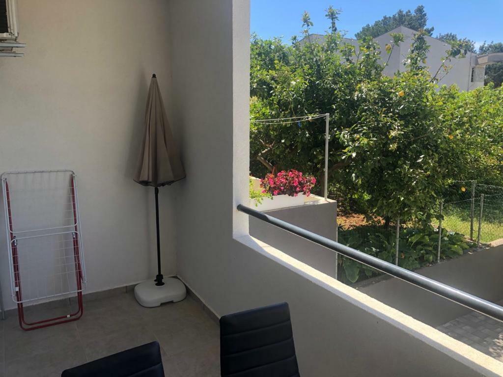 Apartmani Mihaljevic Podgora Exteriör bild