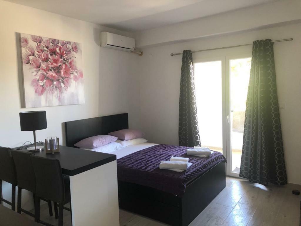 Apartmani Mihaljevic Podgora Exteriör bild
